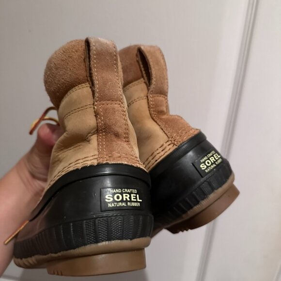 EUC Sorel youth cheyanne II lace chukka boot - Picture 8 of 9